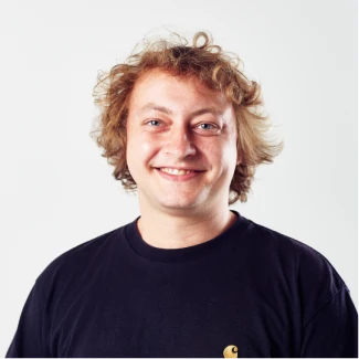 Bienvenue Adrian !