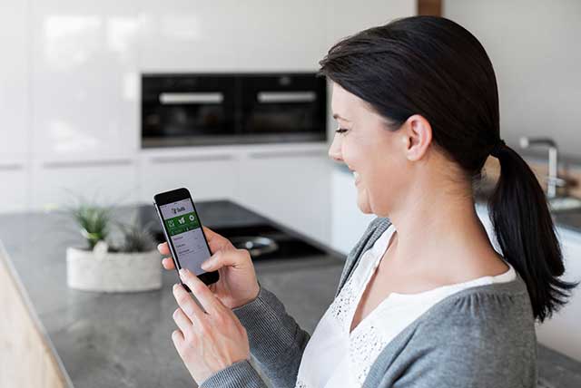 Bequeme Steuerung auch per Smartphone, Tablet oder PC möglich